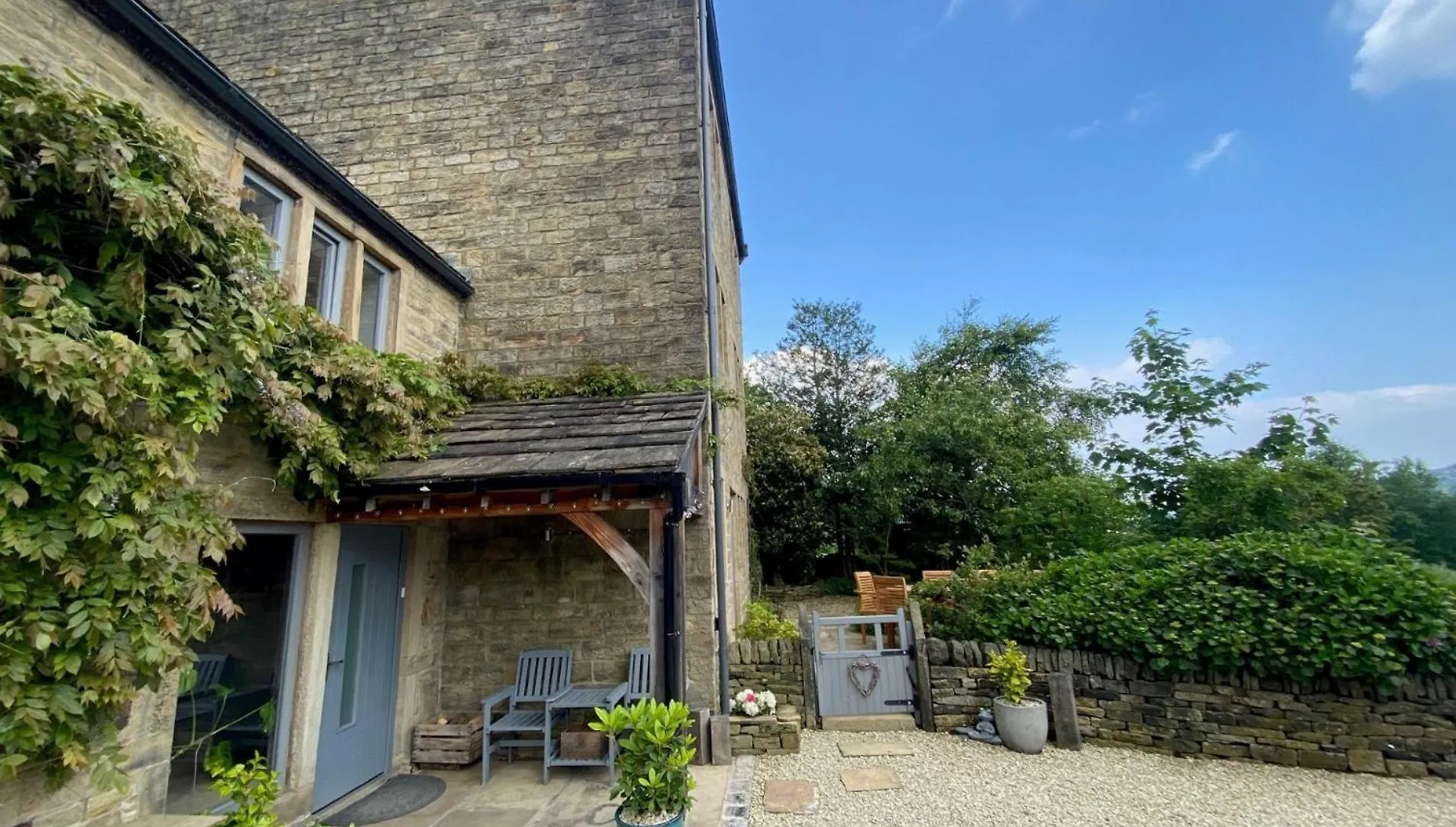 Villa 6 Bed In Slaithwaite 93984 Huddersfield 0*,  Reino Unido