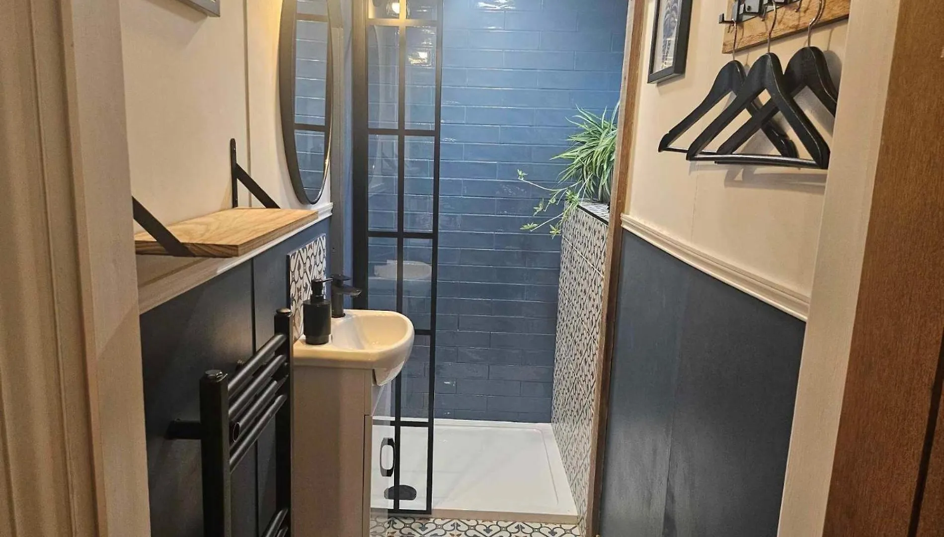 Villa 6 Bed In Slaithwaite 93984 Huddersfield 0*,